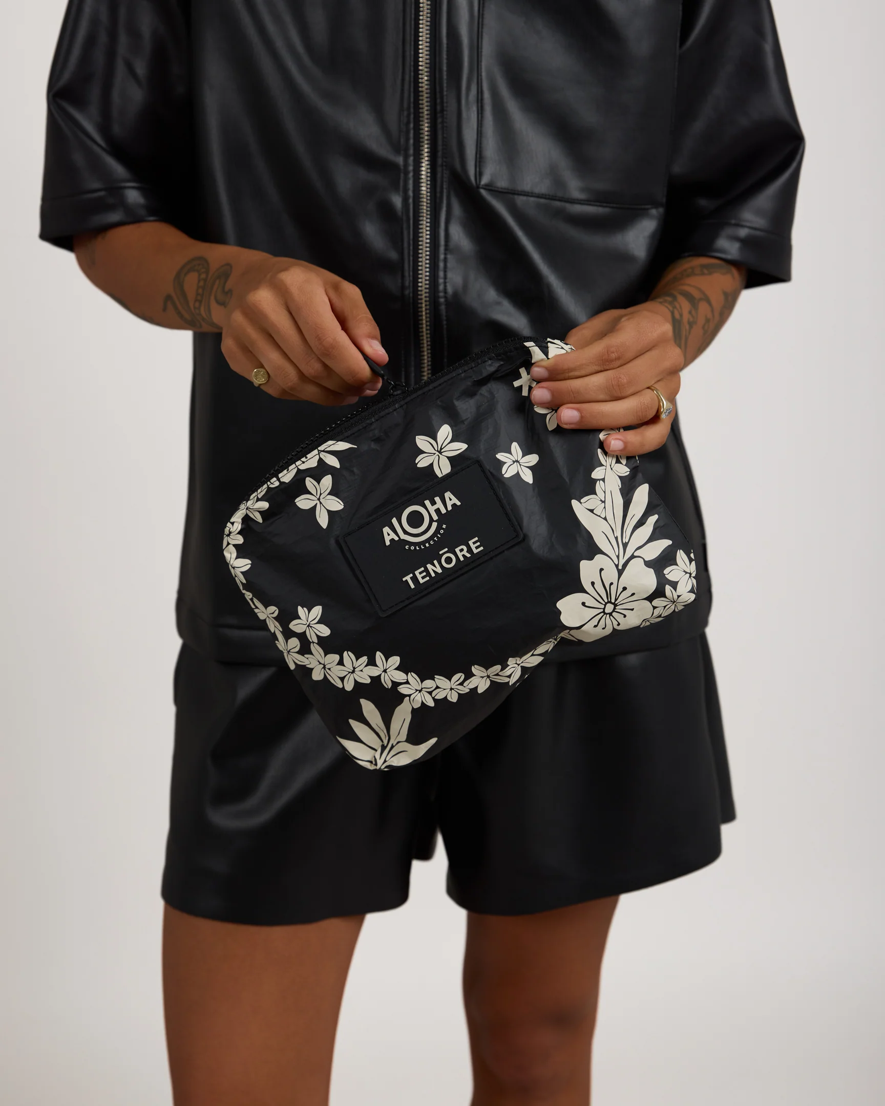 ALOHA Collection For TENŌRE Zip Pouch - Image 3