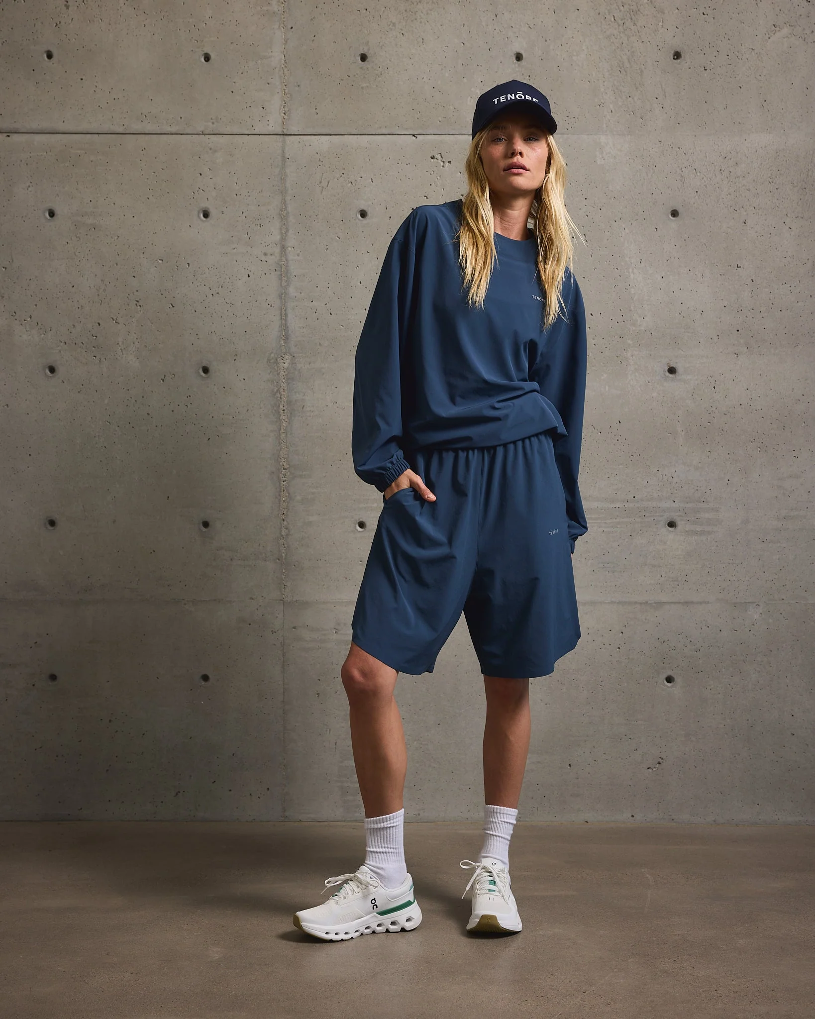 Woven Pullover Crew - Image 4